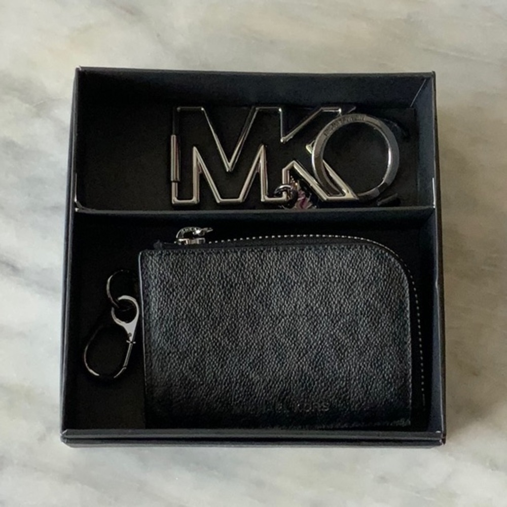Michael Kors Black Leather Keychain Wallet
